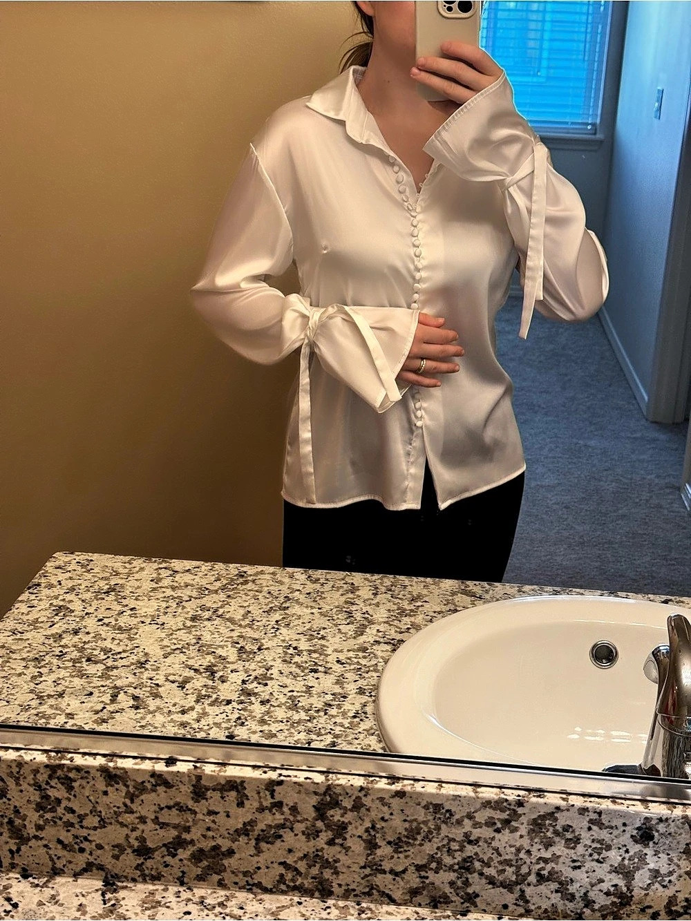 Pomelo White Tie-Sleeve Button Front Blouse